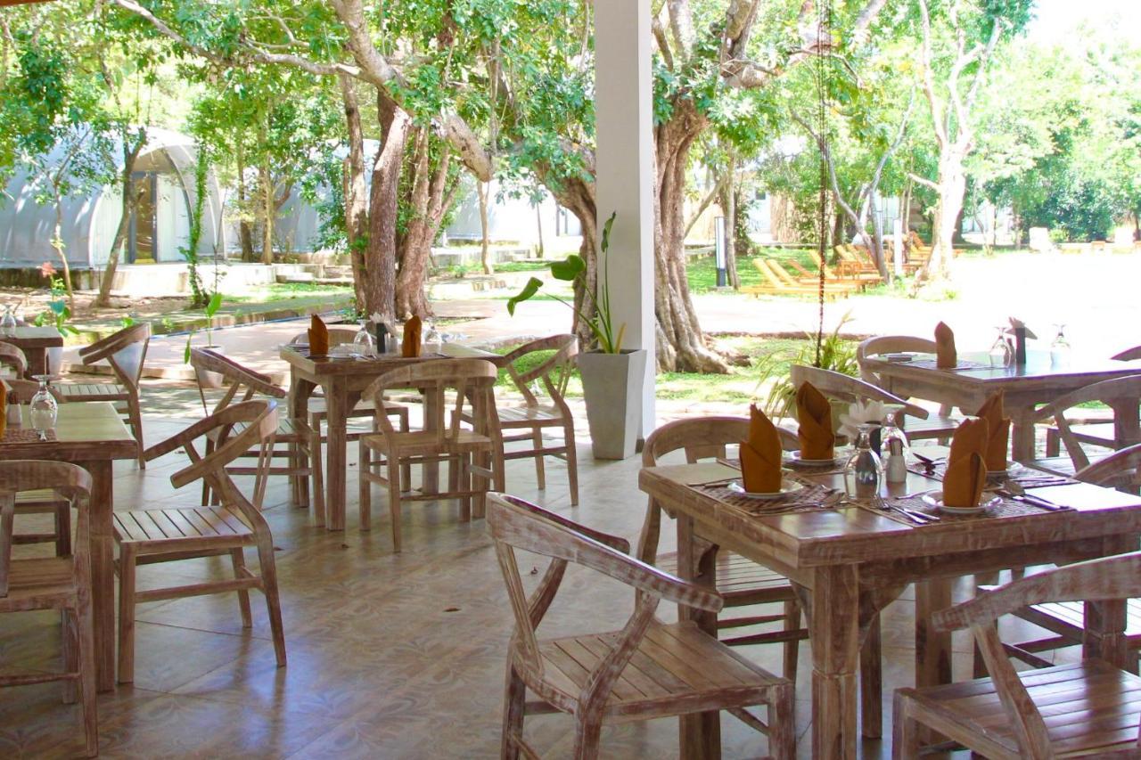 Nivadoo Resort Sigiriya Exterior photo The restaurant at the resort